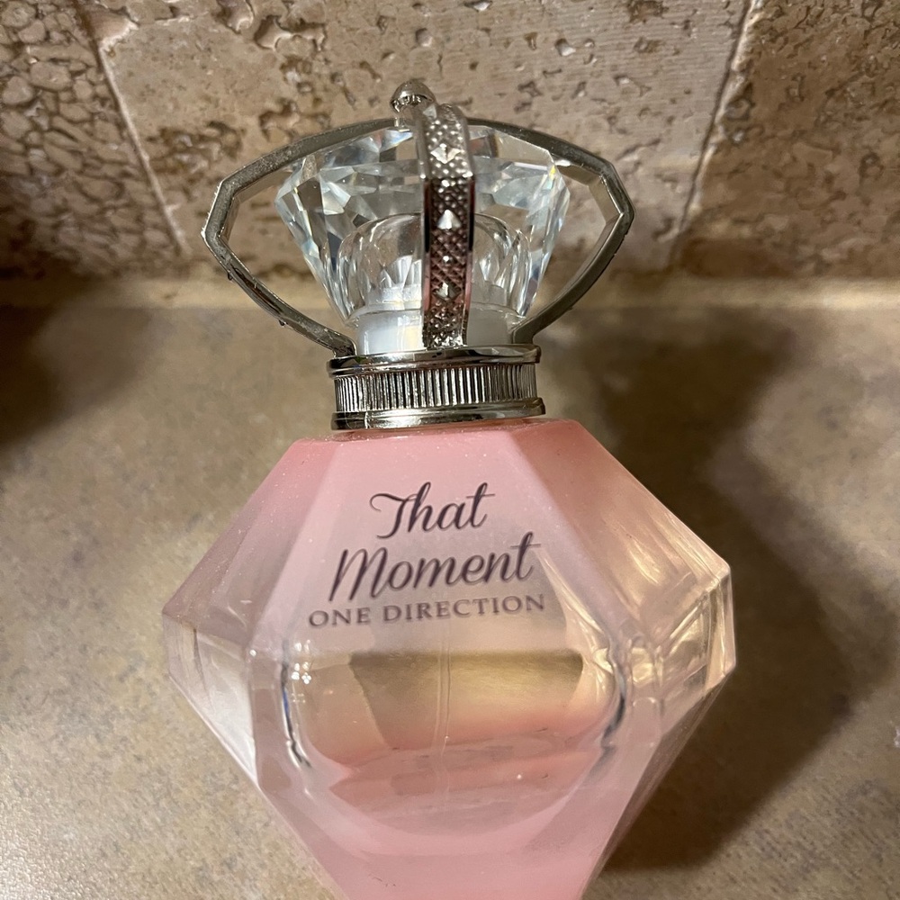 That Moment One direction , EDP for women’s.
